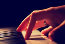 开云体育app-德国乒乓球队鏖战英国乒乓球队,张继科关键制胜——全场焦点,精彩瞬间引爆体育激情