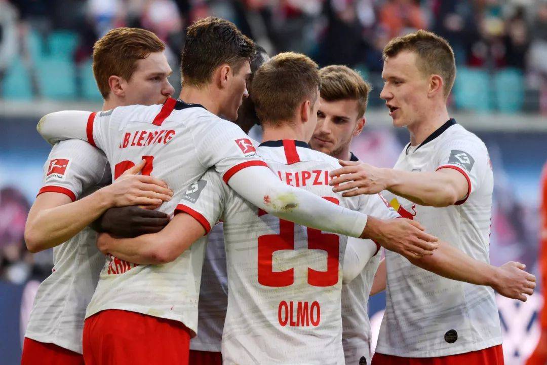 莱比锡红牛豪取客场胜利,稳坐德甲争冠阵营的简单介绍 莱比锡红牛豪取客场胜利,稳坐德甲争冠阵营的简单介绍