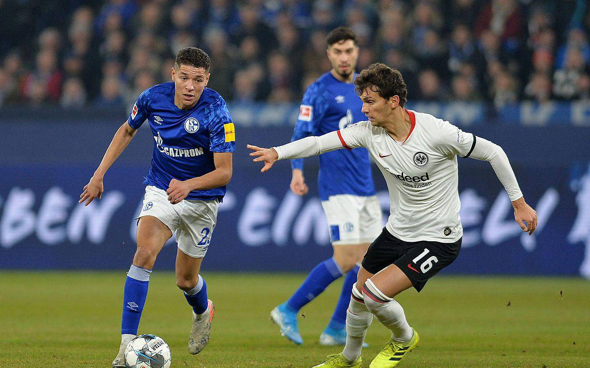 开云体育-沃尔夫斯堡遭遇主场惨败，积分榜下滑的简单介绍