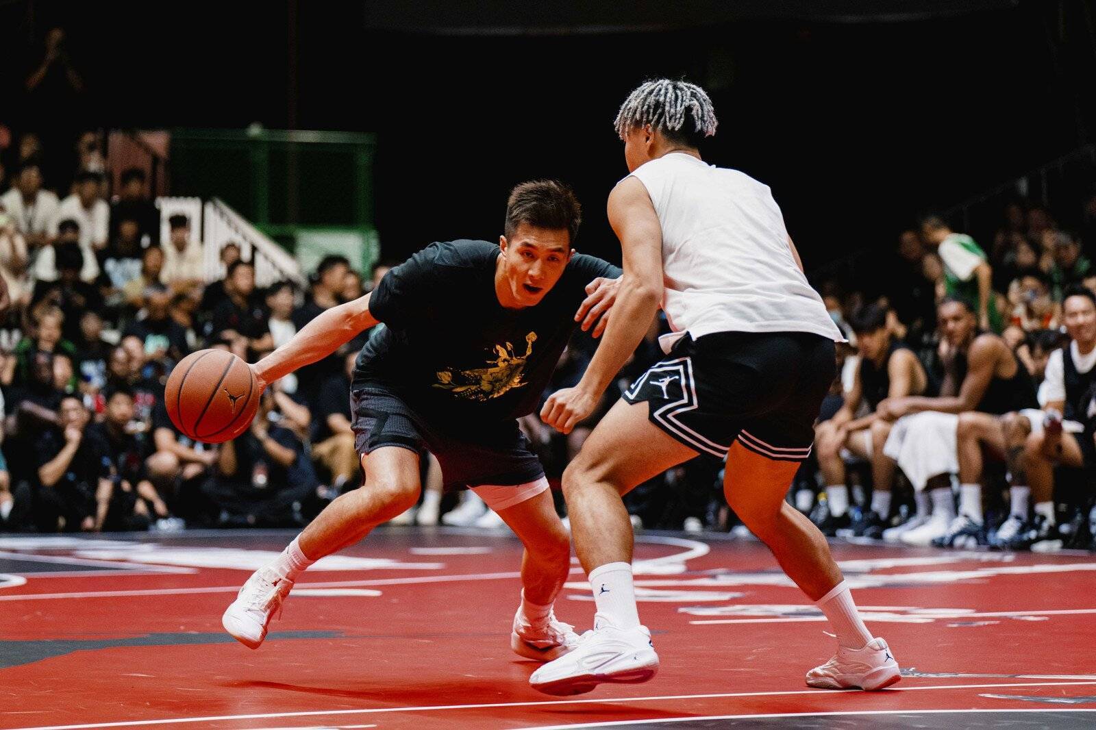 广东篮球赛事激烈,引发球迷热情讨论 广东篮球赛事激烈,引发球迷热情讨论