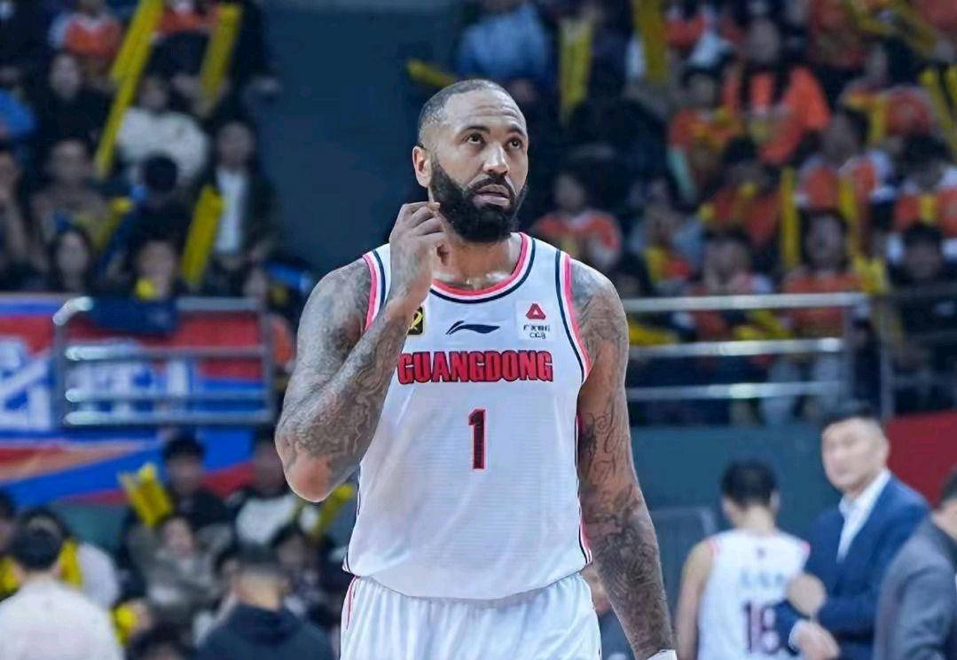 开云体育在线-球员个人表现亮眼，为球队赢得关键胜利的简单介绍