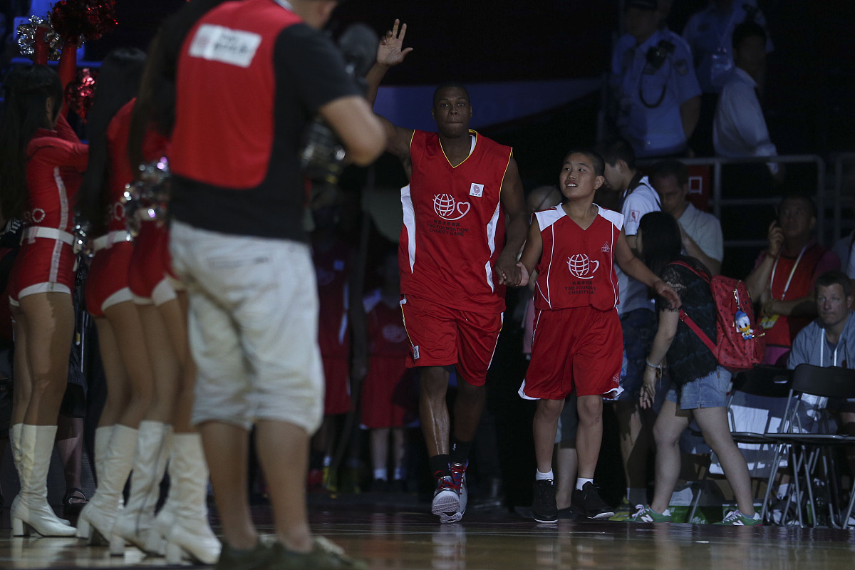 一支实力平均的篮球队伍成功逆转比赛的简单介绍 一支实力平均的篮球队伍成功逆转比赛的简单介绍