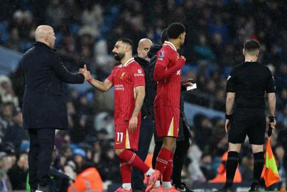 开云体育入口-关于利物浦客场不敌南安普顿，英超争冠之路再遭打击的信息