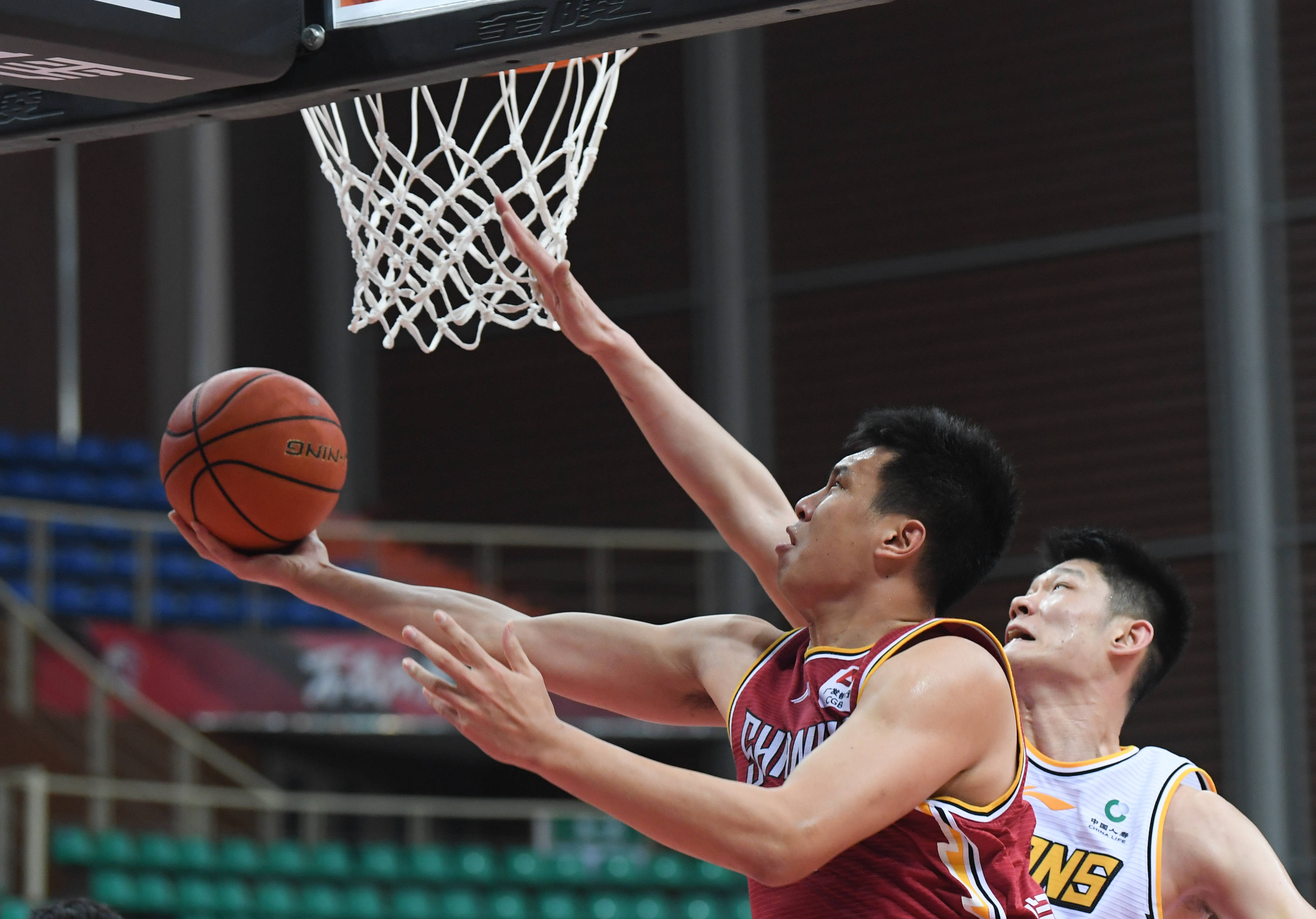 开云APP-包含福建广厦篮球火力全开，迎来连胜良机的词条