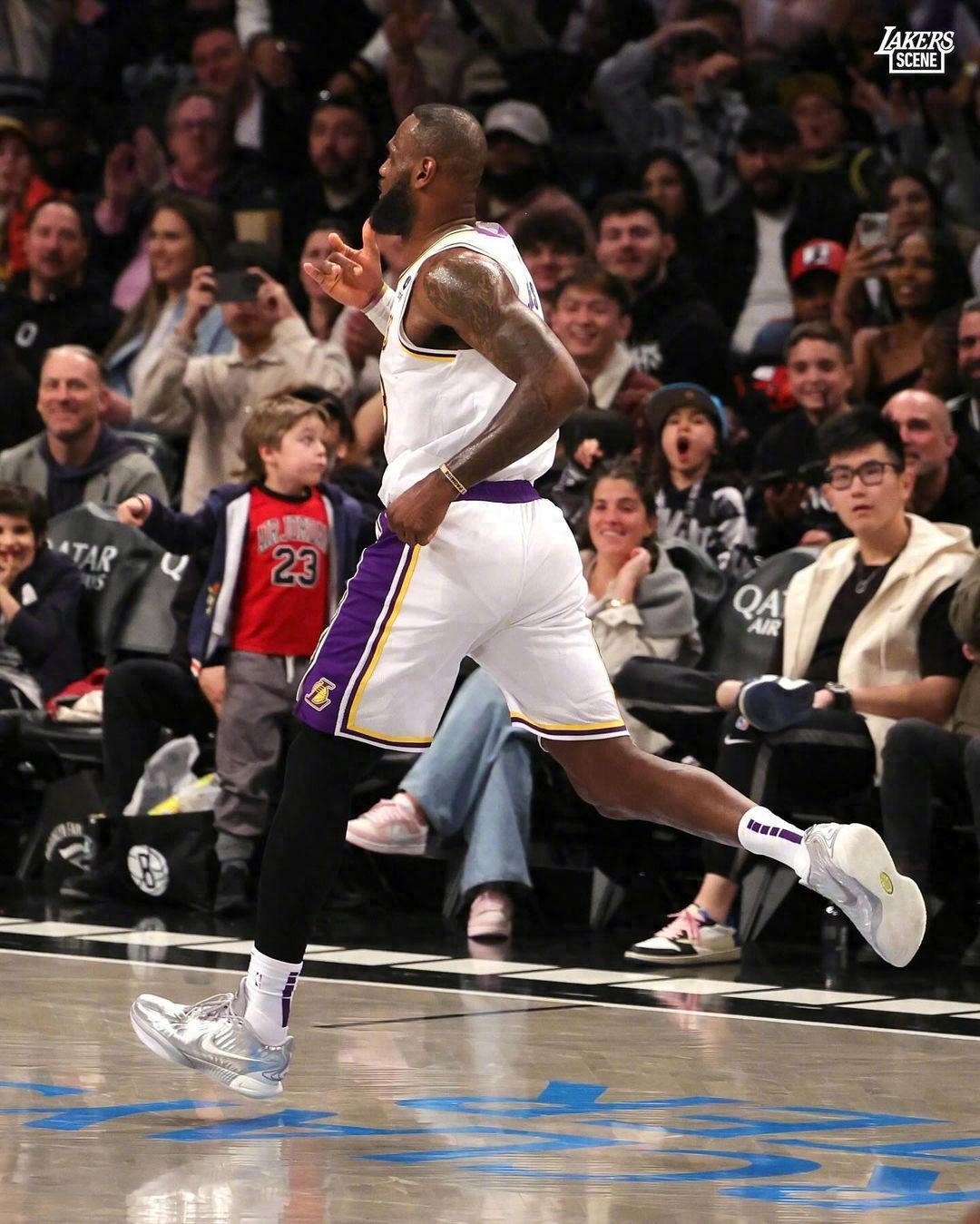 詹姆斯狂砍分,领骑士击败步行者 詹姆斯狂砍分,领骑士击败步行者