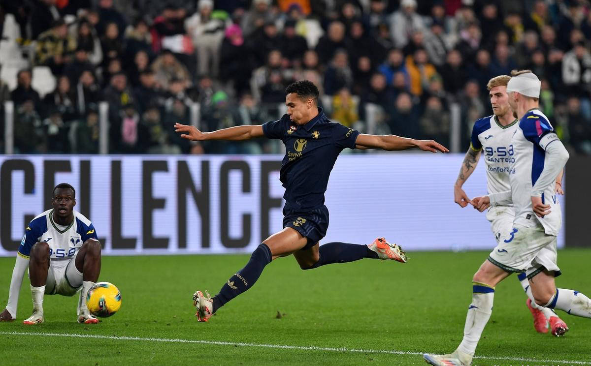 关于尤文图斯中场大腿回归,或将全力以赴的信息 关于尤文图斯中场大腿回归,或将全力以赴的信息