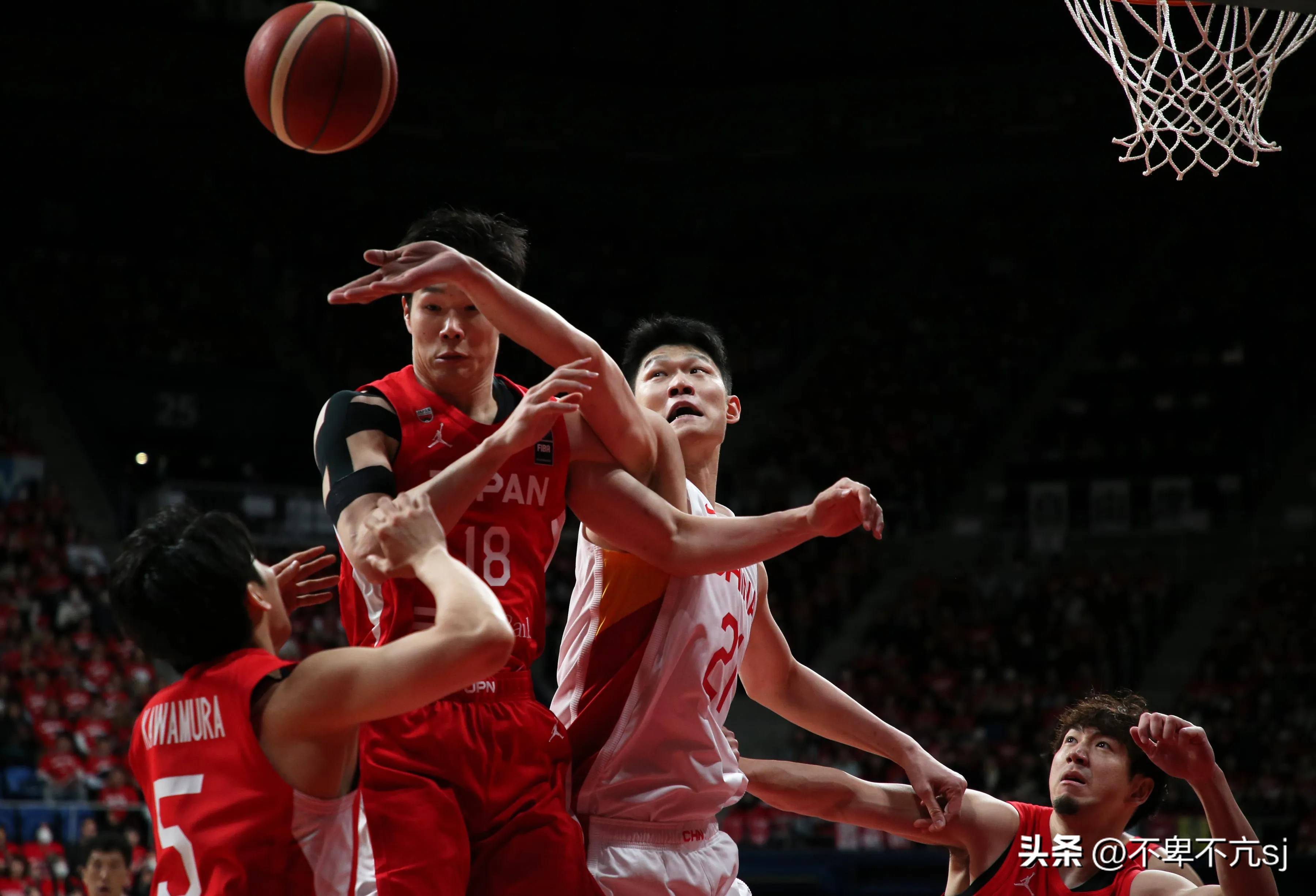 亚洲篮球锦标赛角逐胜负,动作风格各异的简单介绍 亚洲篮球锦标赛角逐胜负,动作风格各异的简单介绍