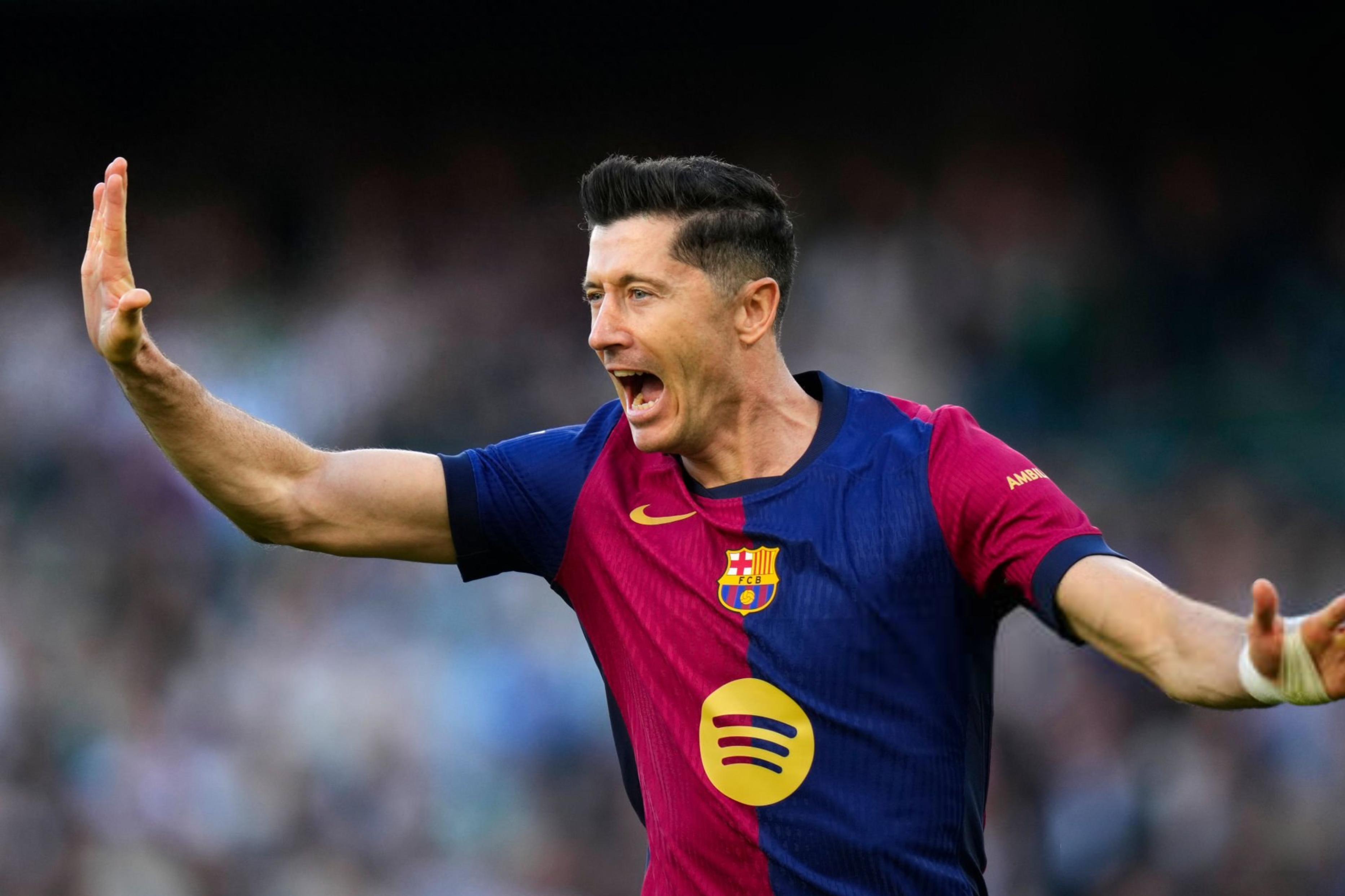 开云体育下载-巴萨后防崩盘，主帅再次面临压力的简单介绍