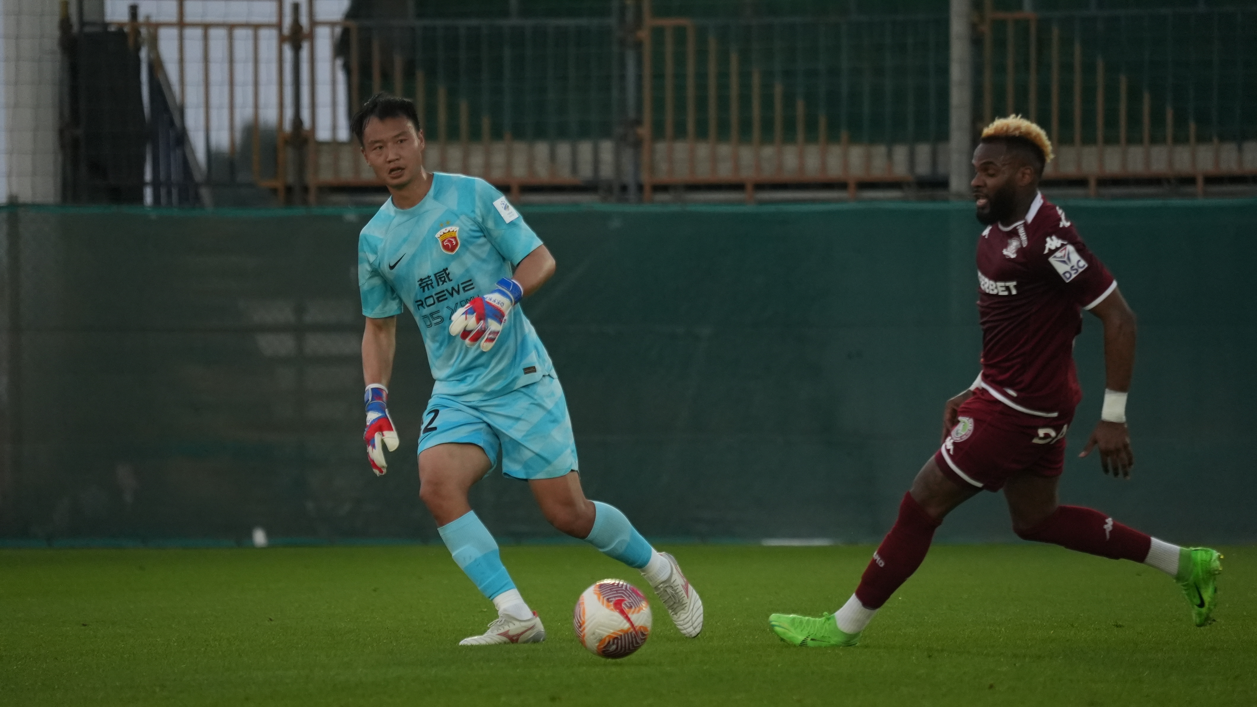 球队士气高昂积极备战下一场比赛 球队士气高昂积极备战下一场比赛