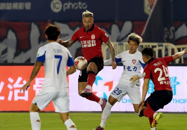 开云体育在线-长春亚泰重回赛场，主帅鼓舞士气冲级的简单介绍