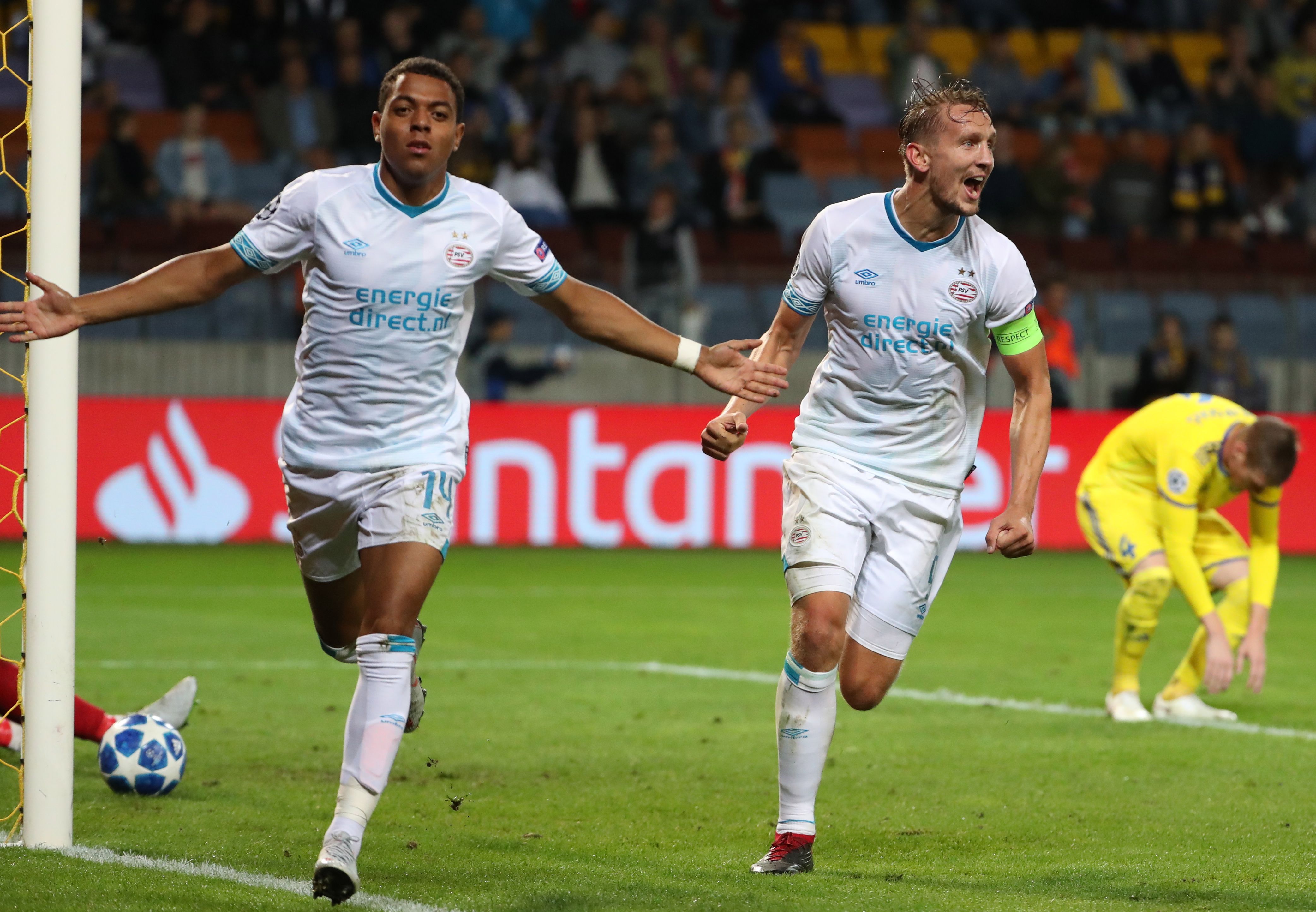 荷兰国家队轻松-战胜俄罗斯,小组领跑的简单介绍 荷兰国家队轻松-战胜俄罗斯,小组领跑的简单介绍