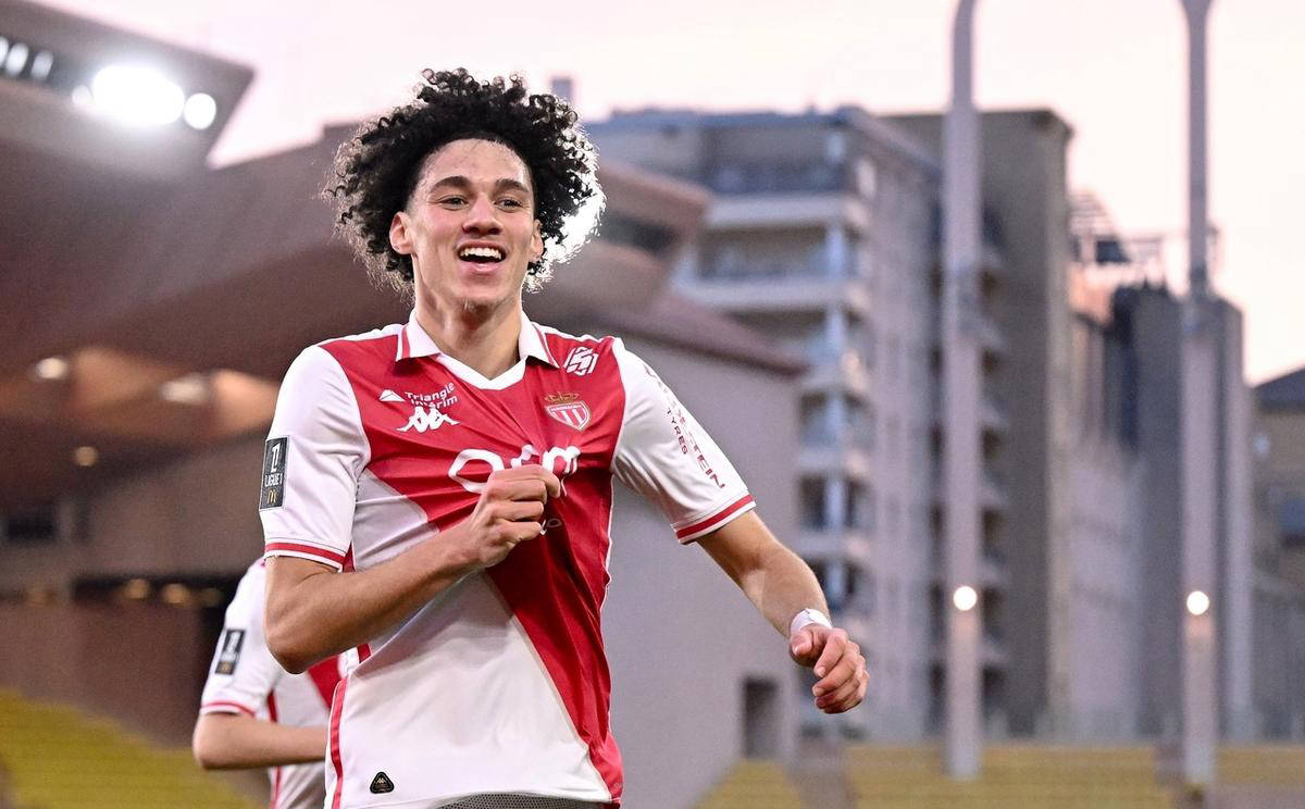 摩纳哥选手在国内一级联赛中表现优异 摩纳哥选手在国内一级联赛中表现优异