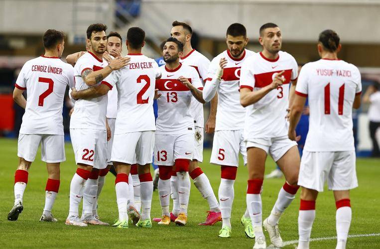 开云体育下载-欧国联比赛：匈牙利队惊险击败土耳其队，晋级四强的简单介绍