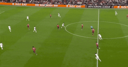 曼联主场击败热刺转型之战行云流水的简单介绍 曼联主场击败热刺转型之战行云流水的简单介绍