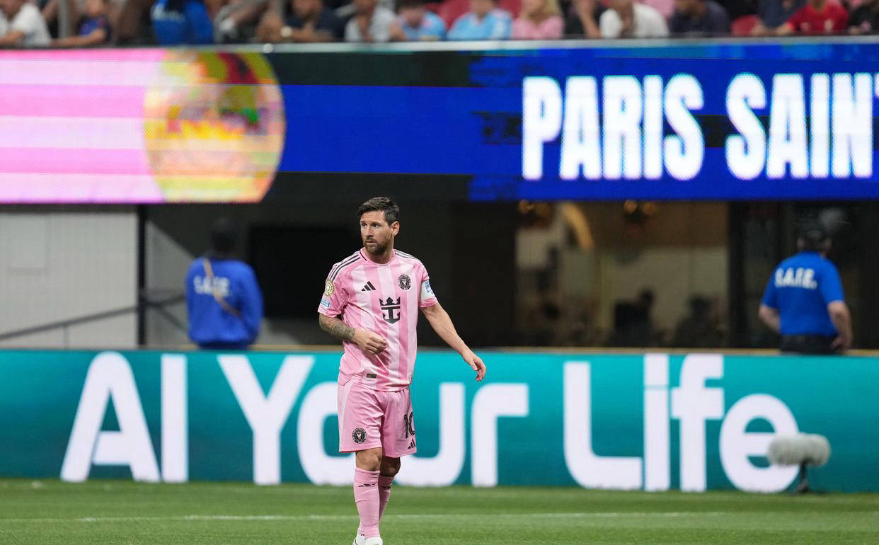 开云体育官网-巴黎圣日耳曼大将因伤告别赛季的简单介绍