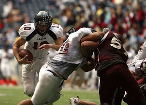 开云下载-阿尔艾因前锋线组合默契提升，世俱杯争冠利器