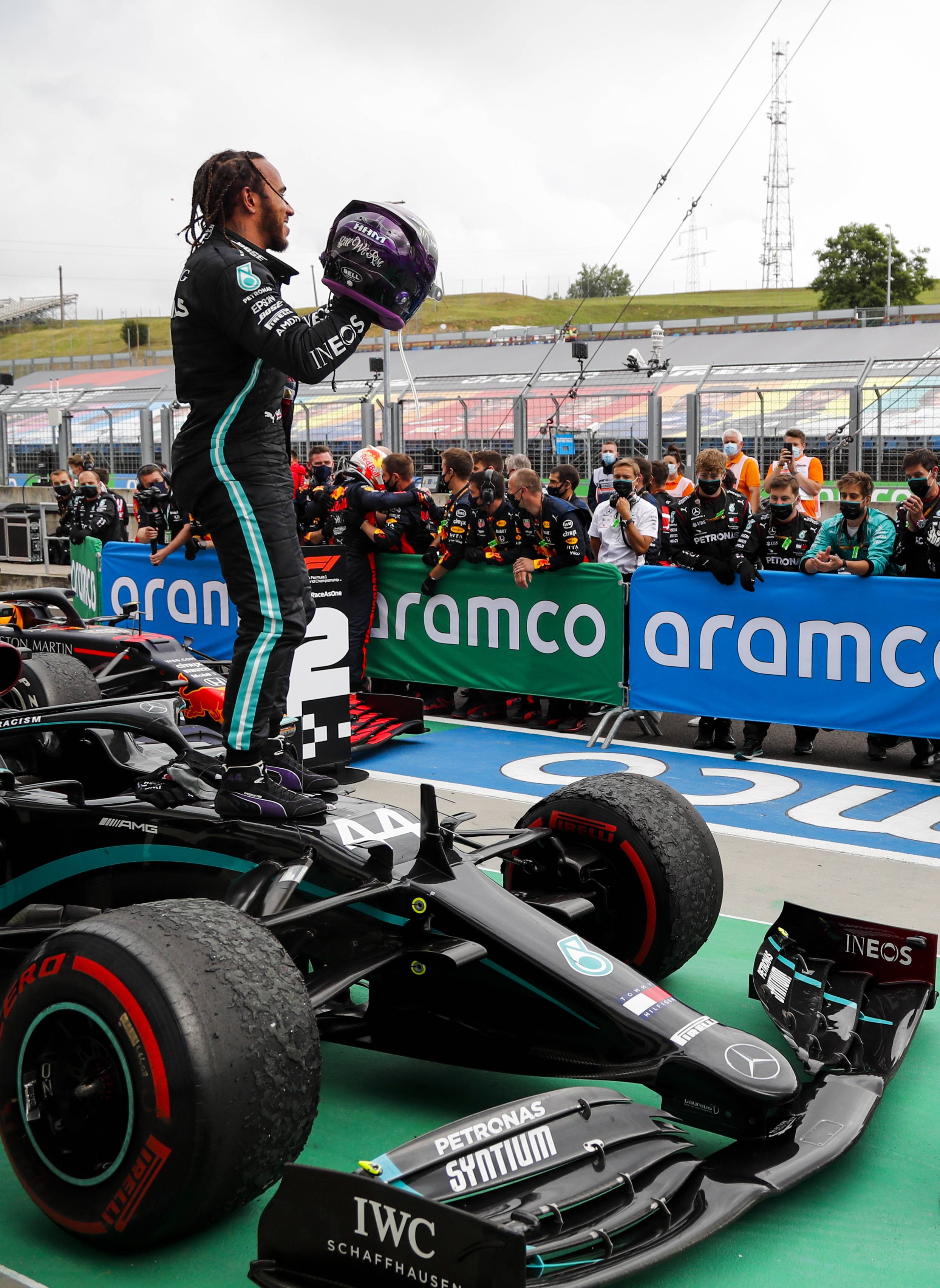 开云平台-匈牙利足球队在关键战役中夺冠