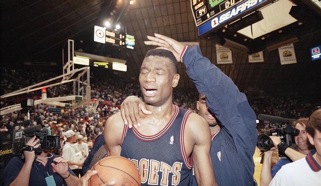 开云体育登录-包含超音速队关键时刻坚守防守，守住胜利的词条