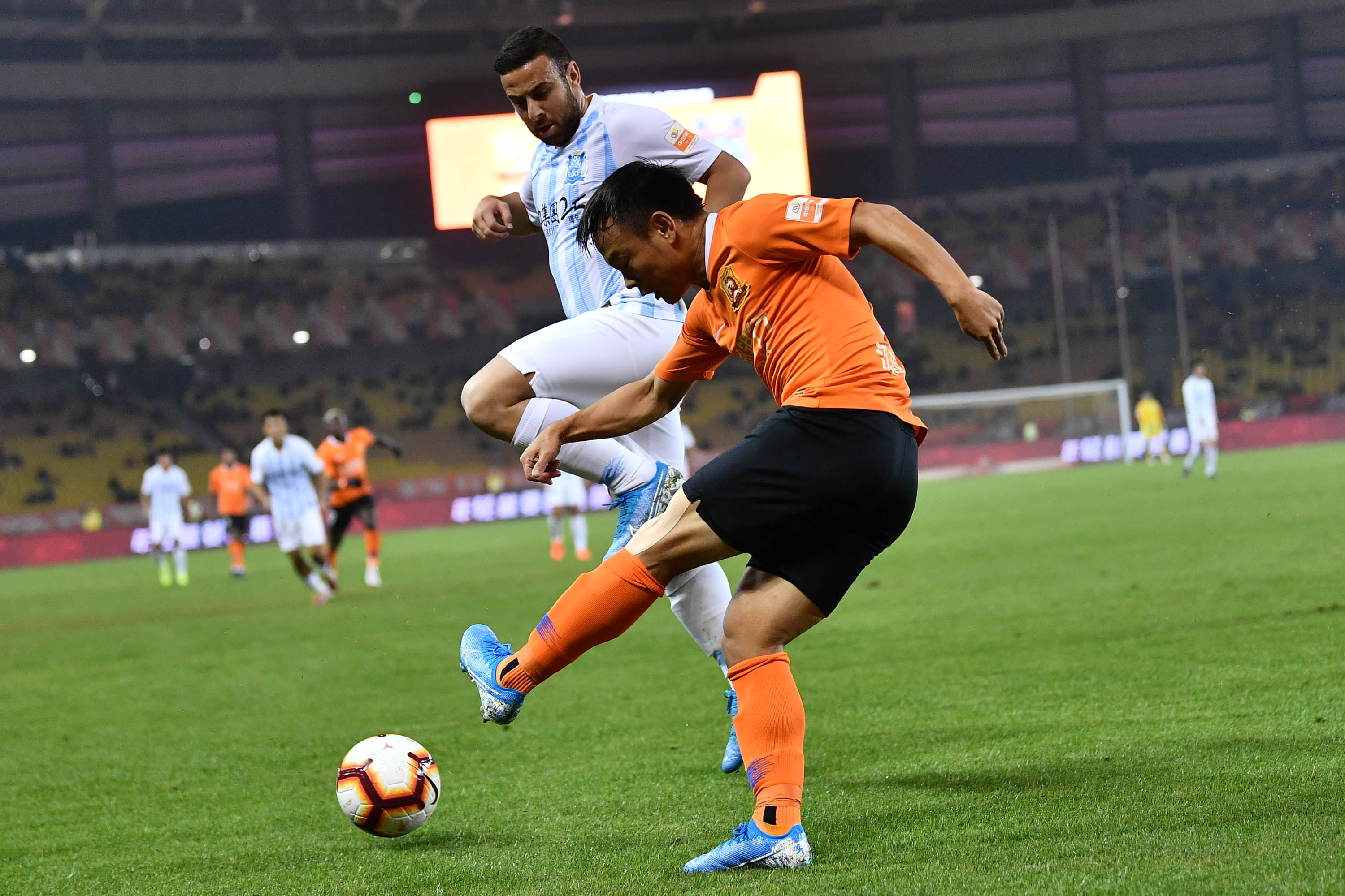 开云体育官网-包含广州富力在主场比赛中奏凯，再次证明自己的词条