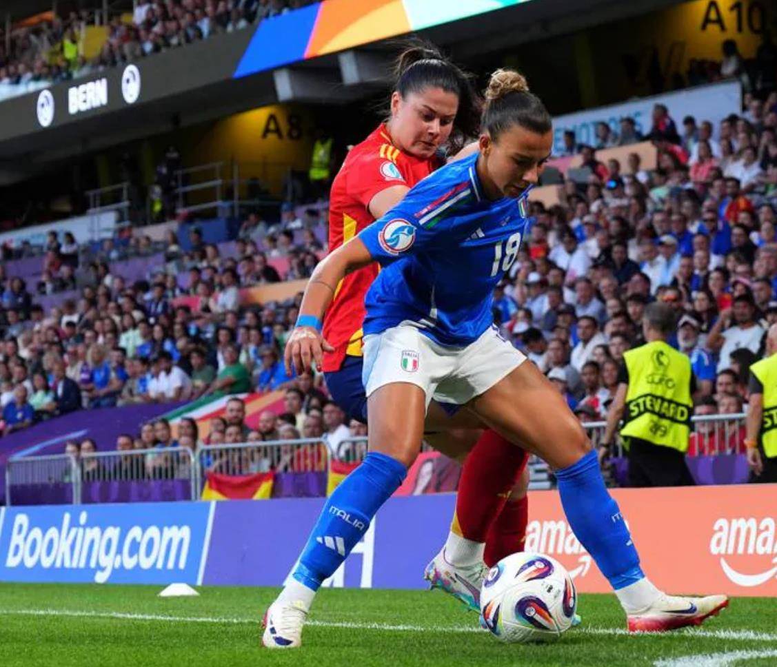 开云官网-世界女足比赛决赛圈开战，激战连连的简单介绍