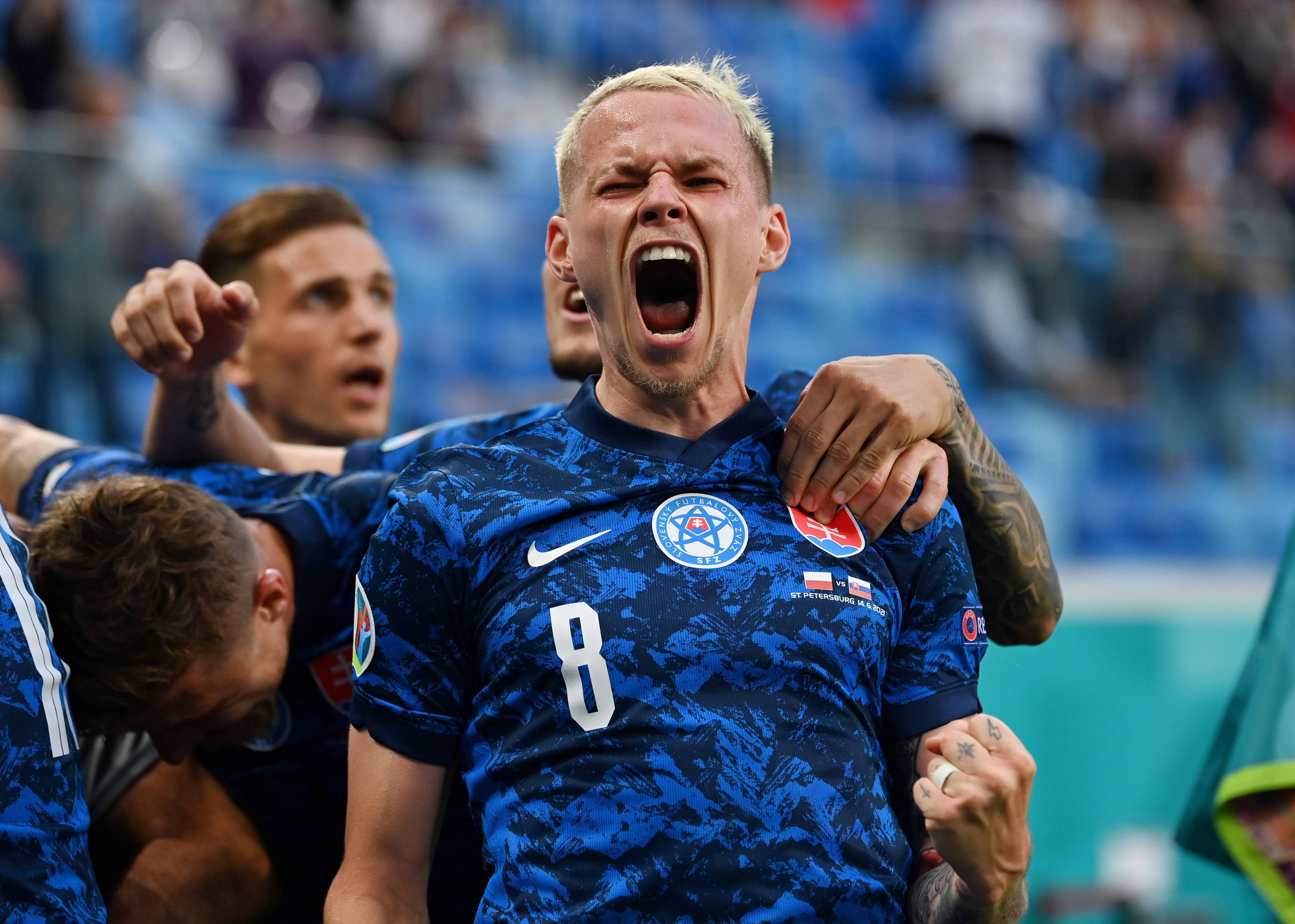 开云体育平台APP-斯洛伐克队遭逆转，无缘欧国联半决赛的简单介绍