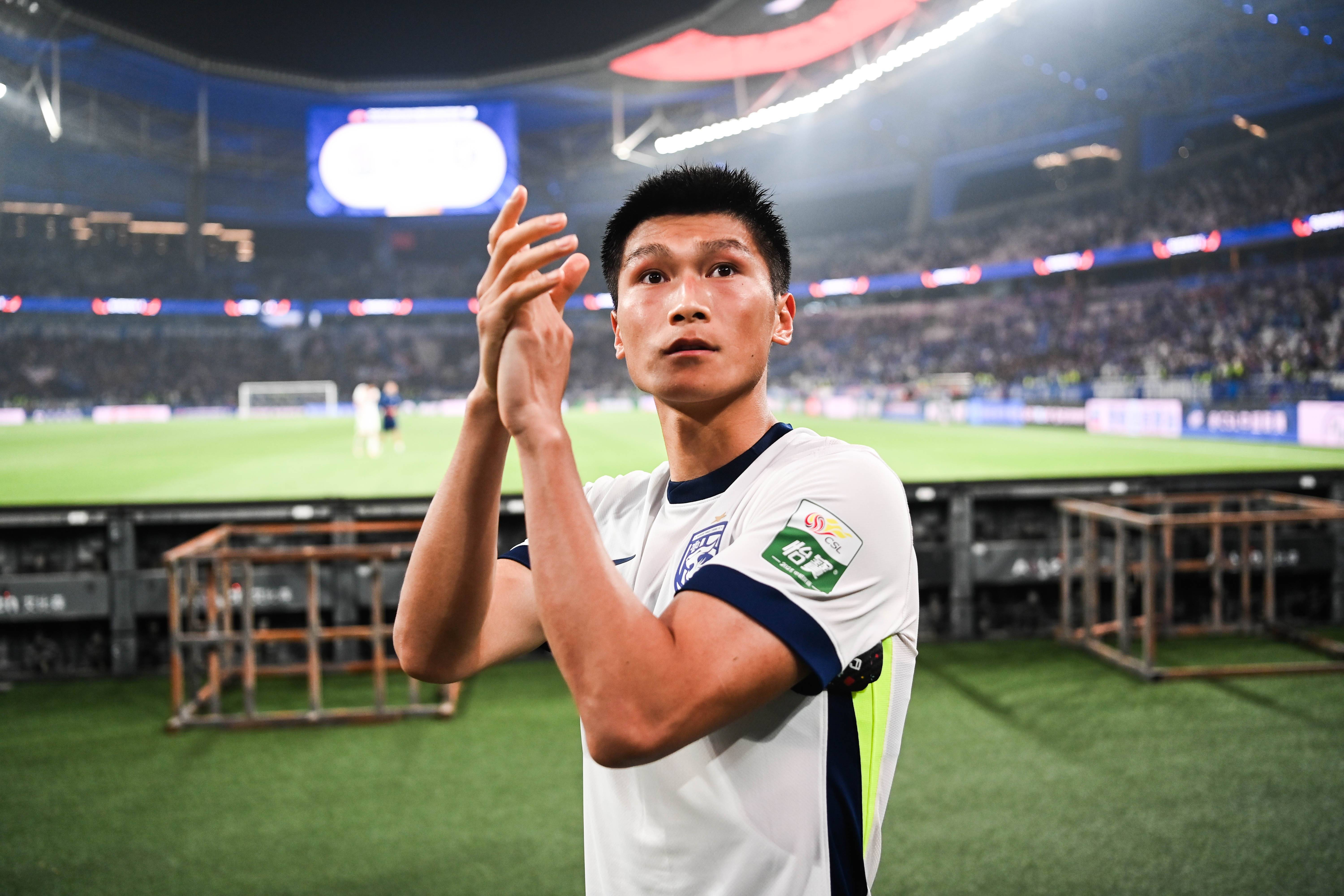 开云APP-足球对抗赛，球员们技术拼尽全力