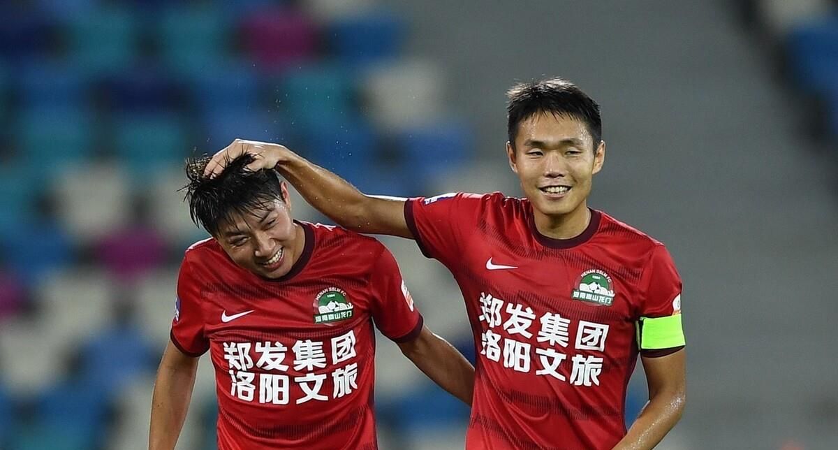 马德里双雄对手,一强一弱开战 马德里双雄对手,一强一弱开战