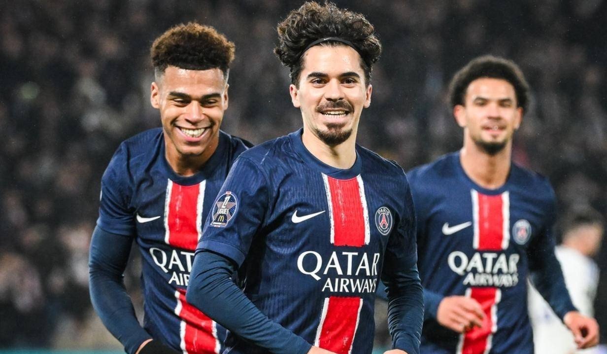 巴黎客场大胜利尔,取得宝贵的三分的简单介绍 巴黎客场大胜利尔,取得宝贵的三分的简单介绍