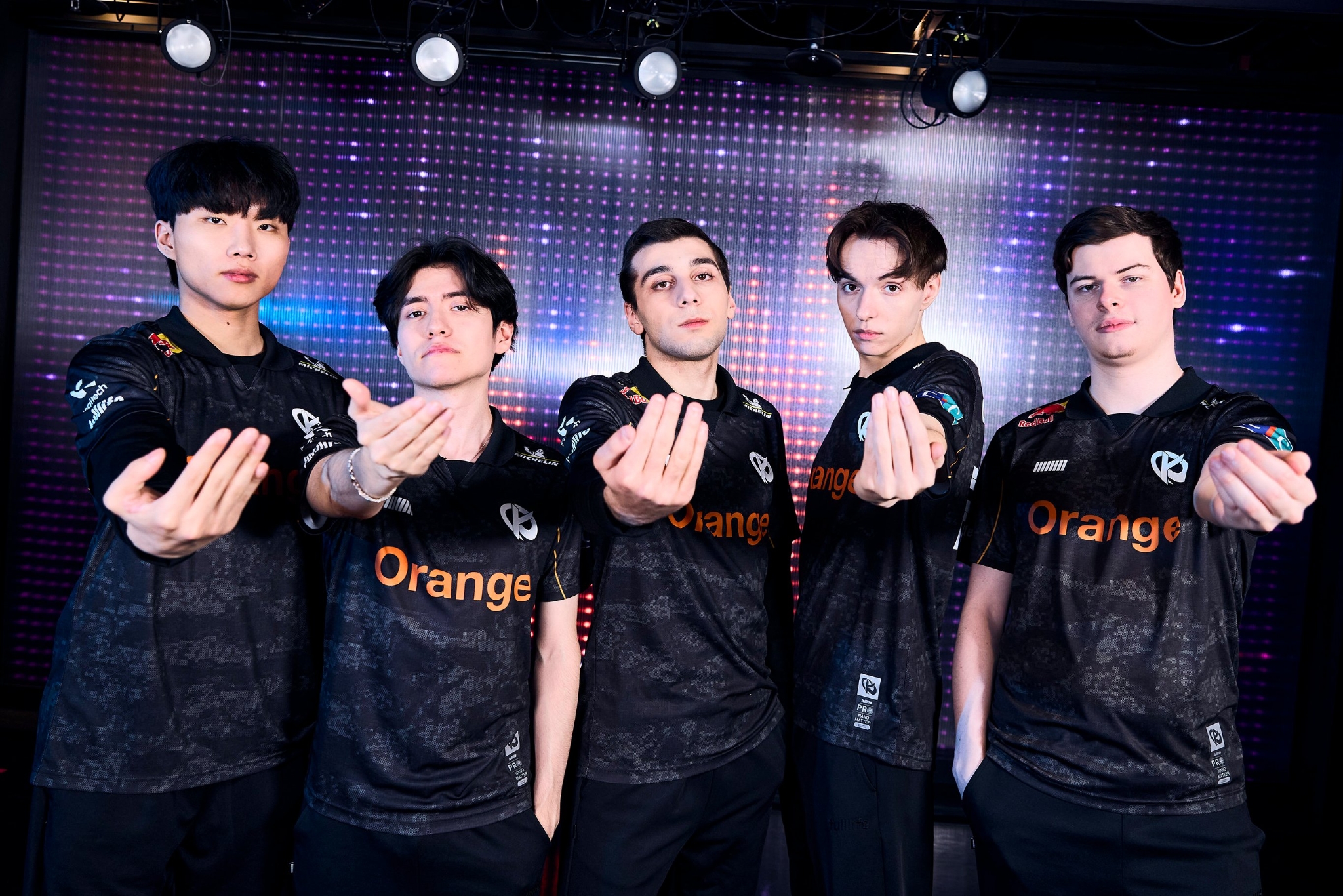 开云体育APP下载-包含TES力克EDG，Elk团战一打五顶尖较量淘汰赛，强势挺进下一轮的词条