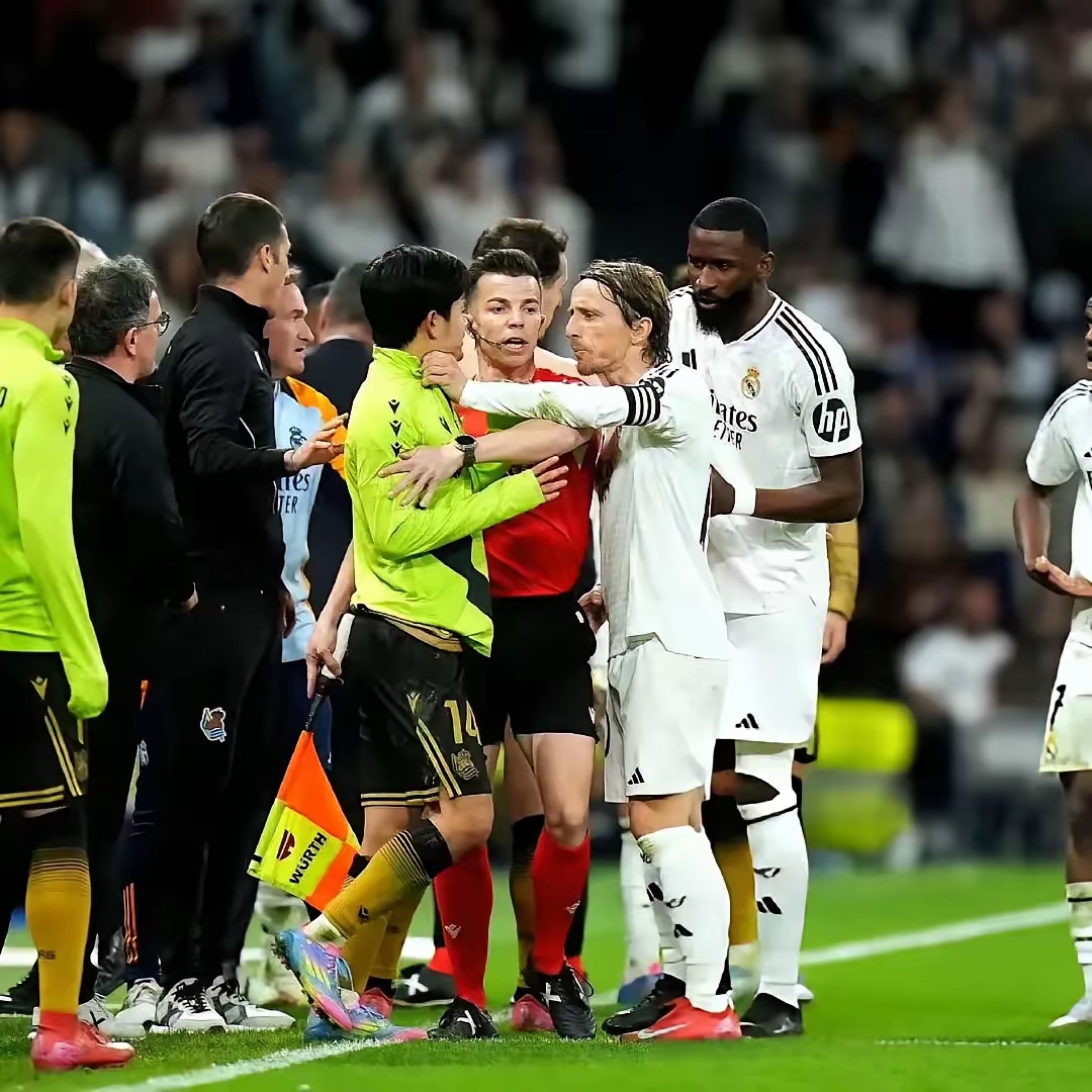 包含巴西爆冷日本,迪马利亚一己之力扛起全队的词条 包含巴西爆冷日本,迪马利亚一己之力扛起全队的词条