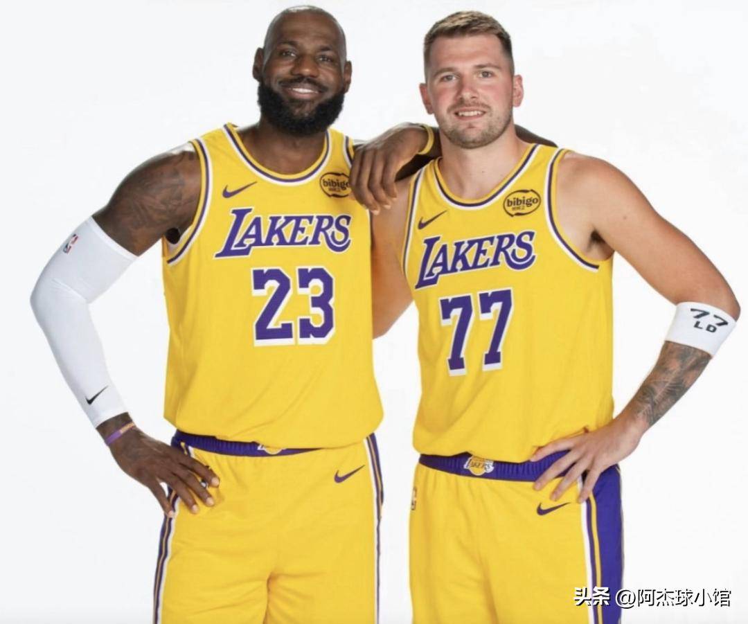 湖人完胜公牛,莫兰特惊艳四座 湖人完胜公牛,莫兰特惊艳四座